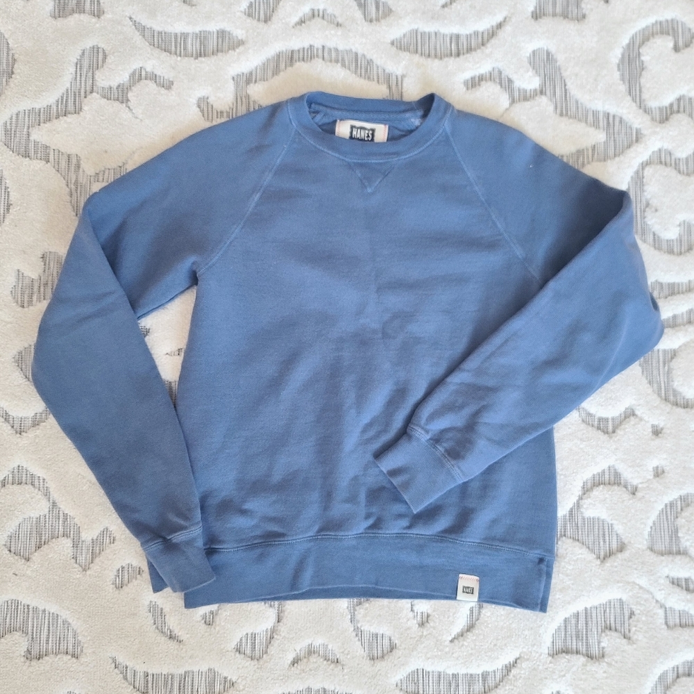 Hanes crew neck sweatshirt